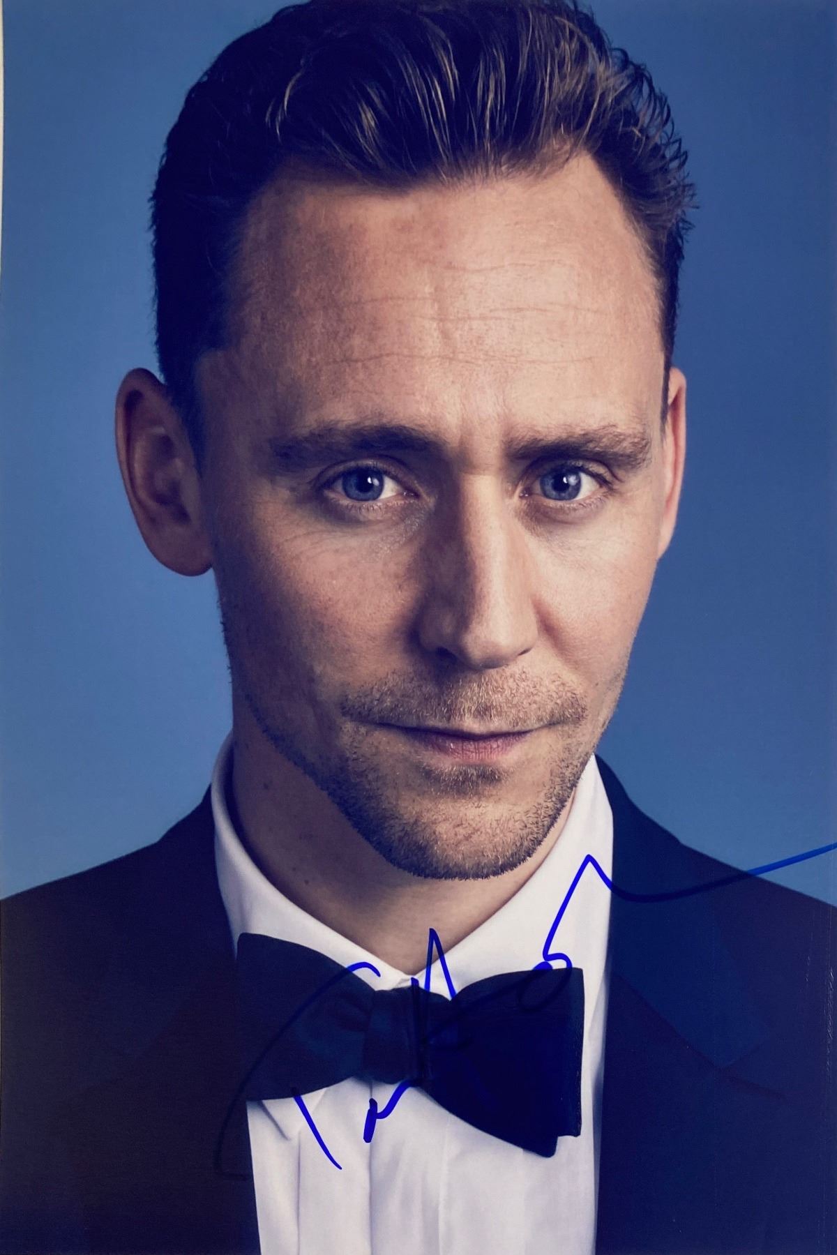Autograph Signed Tom Hiddleston Photo