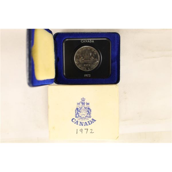 1972 CANADA UNC DOLLAR IN BLUE FLIP CASE