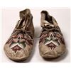 Image 2 : Northern Plains Beaded Moccasins  [152760]