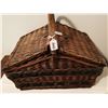 Image 1 : Vintage wicker picnic basket