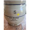 Image 1 : 5 Gallon Medalta ICE WATER cooler - no cracks