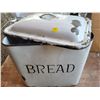 Image 2 : Vintage porcelain bread box with original lid