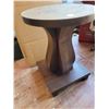 Image 3 : 1/4 cut oak mission style Pedestal 14" tall