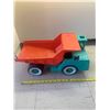 Image 1 : VINTAGE RELIABLE 17 1/2' DUMP TRUCK