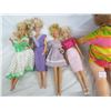 Image 2 : 6 Plastic Dolls