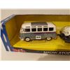 Image 3 : 1:25 Volkswagen van 1:24 scale Volkswagen beetle
