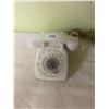 Image 1 : Rotary telephone - white