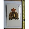 Image 2 : ROYAL CANADIAN MOUNTED POLICE PIN - VERY LARGE -  3 1/2 inches by 3 inches