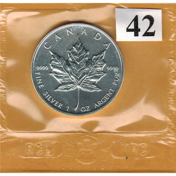 1992 ROYAL CANADIAN MINT - 1 OUNCE SILVER MAPLE LEAF -  .9999 FINE