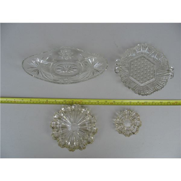 LOT of 4 CLEAR DISHES / BOWLS