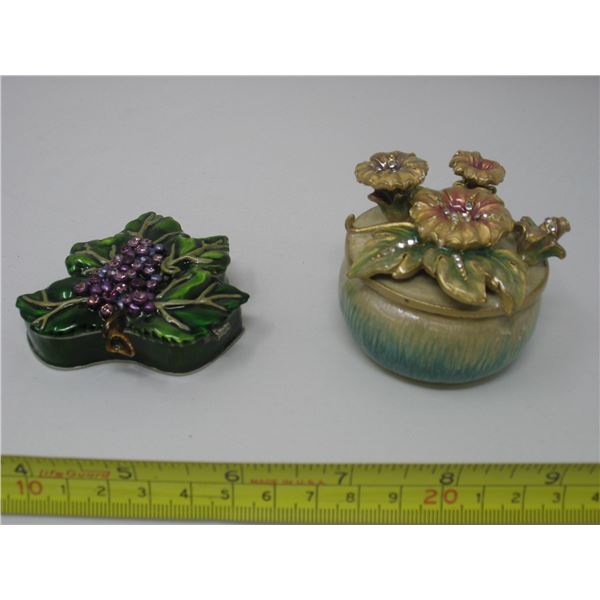 LOT of 2 TRINKET ORNAMENTS - OAK LEAF & FLOWERS