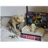 Image 1 : Vintage Casper the friendly ghost game, halloween mummified cat, sign & glow beads.