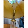 Image 4 : Pair of Pin Wheel Lead Crystal 24% Lead Oxide Hand-Cut Lamps - Working