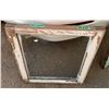 Image 3 : Vintage Window - 20” x 22.75”