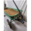 Image 3 : John Deere metal wagon (one wheel needs repairing)