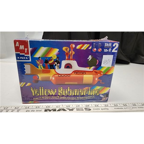 "the Beatles" Yellow Submarine Model Kit by AMT - Sealed - 1999