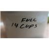 Image 6 : 1 gal crock- chip on side, "14 cups"