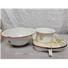 Image 1 : White and red Enamel Ware (3)