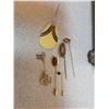Image 1 : Vintage stick pins (6)