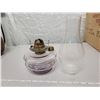 Image 3 : Bracket lamp (turning purple) and chimney