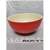 Image 1 : Red Universal Cambridge bowl, USA