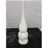 Image 3 : White glass table ornament
