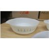 Image 3 : 3 fire king ovenware dishes