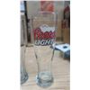 Image 2 : 3 tall beer glasses and a pitcher coors light
