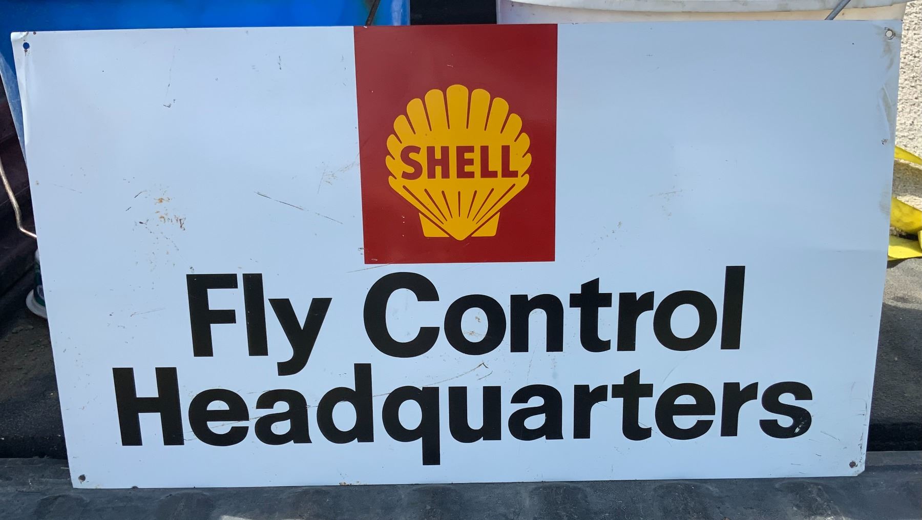 Shell Flew Shell fly control sign - Schmalz Auctions