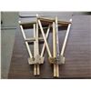 Image 2 : 2 tabletop easels