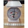 Image 1 : vintage kitchen scale