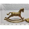 Image 2 : 2 heavy brass horse and shoe