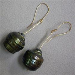 14K BLACK TAHITIAN PEARL DANGLE EARRINGS 32x14 MM