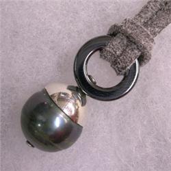 S. SILVER 12 MM BLACK TAHITIAN PEARL AND HEMATITE UNISEX PENDANT