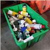 Image 1 : TOTE OF CAULKING AND SHOP SUPPLIES