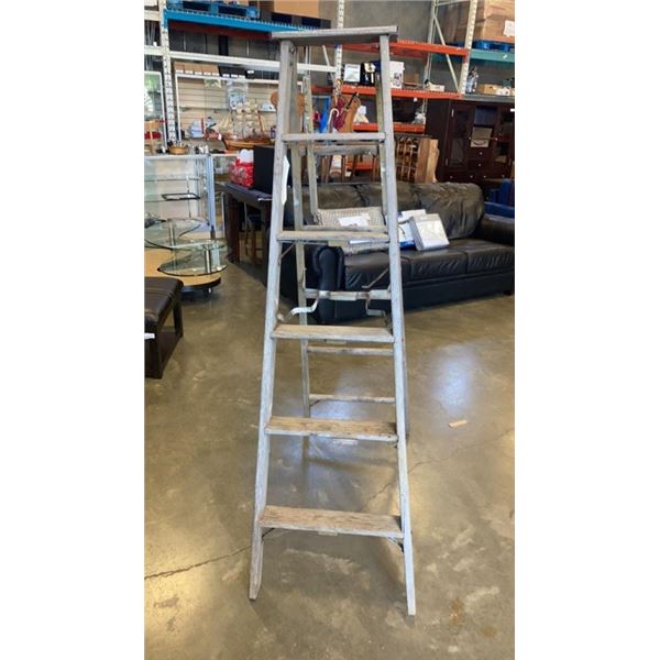 6 FOOT WOOD A FRAME LADDER