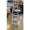 Image 1 : 6 FOOT WOOD A FRAME LADDER