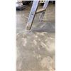 Image 3 : 6 FOOT WOOD A FRAME LADDER