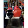Image 1 : 2 PLANTERS AND 3 GAS CANS