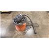 Image 1 : 16 GALLON WET/DRY SHOP VAC WORKING WITH HOSE
