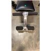 Image 4 : WEIDER SIGNATURE SERIES WEIGHT BENCH AND 4 DUMBELLS ON STAND