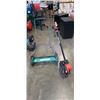 Image 1 : SCOTTS REEL MOWER AND BLACK AND DECKER ELECTRIC EDGER