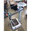 Image 2 : KWIKFIT 4U 400 WHOLE BODY VIBRATION MACHINE - WORKING