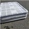 Image 3 : QUEENSIZE BEAUTYREST AIR MATTRESS