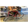 Image 1 : RED TRIUMPH BIKE
