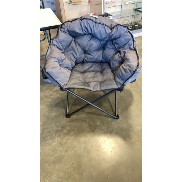 GREY OVERSIZED FOLDING TUB CHAIR WITH CARRY BAG