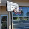 Image 2 : LIFETIME PORTABLE BASKETBALL SYSTEM