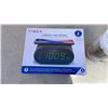 Image 2 : AS NEW TIMEX WIRELESS CHARGING CLOCK RADIO AND IHOME BLUETOOTH SPEAKER