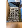 Image 2 : CASE OF BEAR CLAW BACK SCRATCHERS