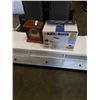 Image 1 : BLACK AND DECKER FRY MATE AND WOOD MANTLE CLOCK